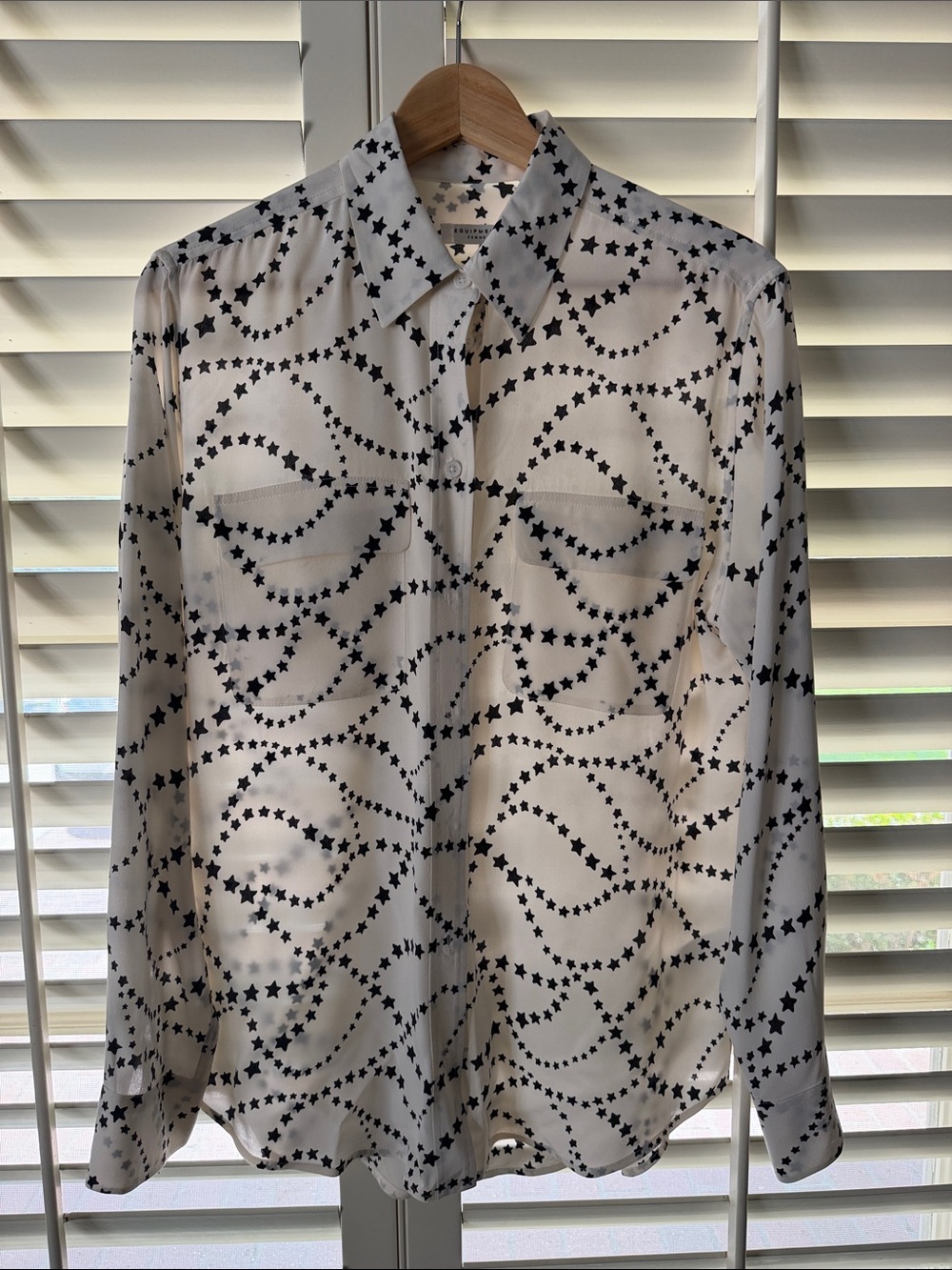 Equipment Womens Long-Sleeve Star Wave Button-Up Shirt - White/Black